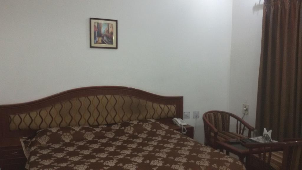 Hotel Sunrise Inn Lucknow Esterno foto