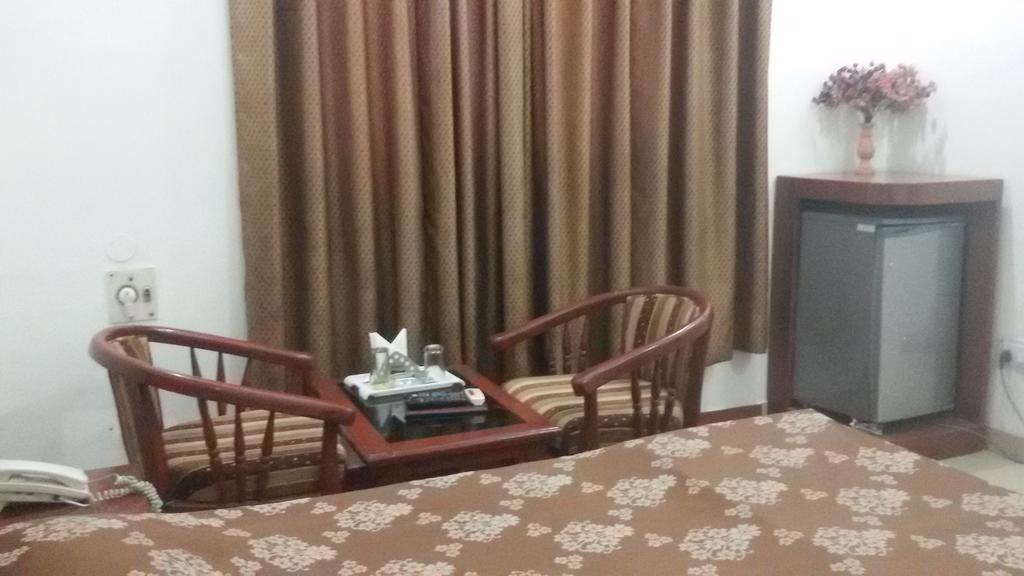 Hotel Sunrise Inn Lucknow Esterno foto