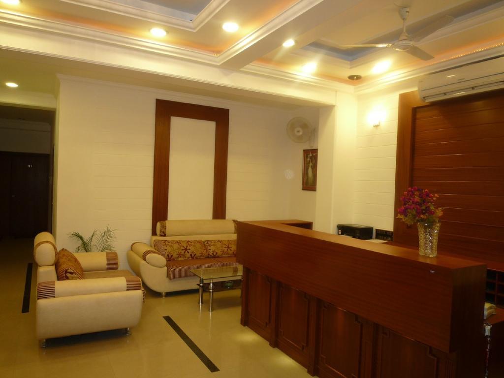 Hotel Sunrise Inn Lucknow Esterno foto